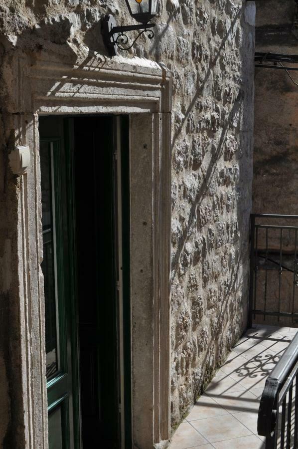 Kaya Apartment Kotor Eksteriør billede